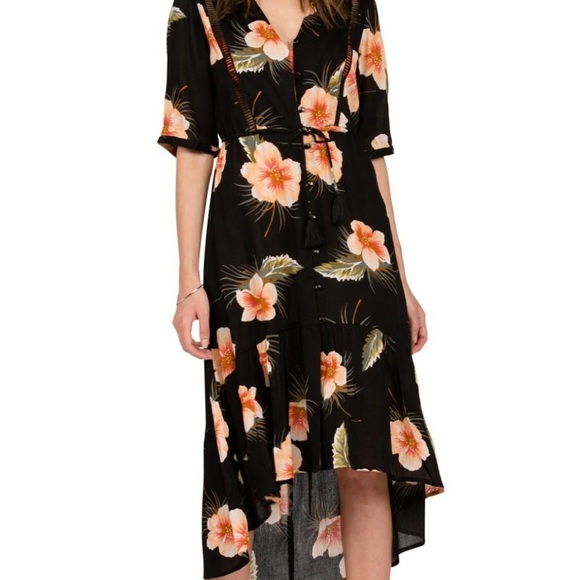 Volcom - Picture 1 of 5